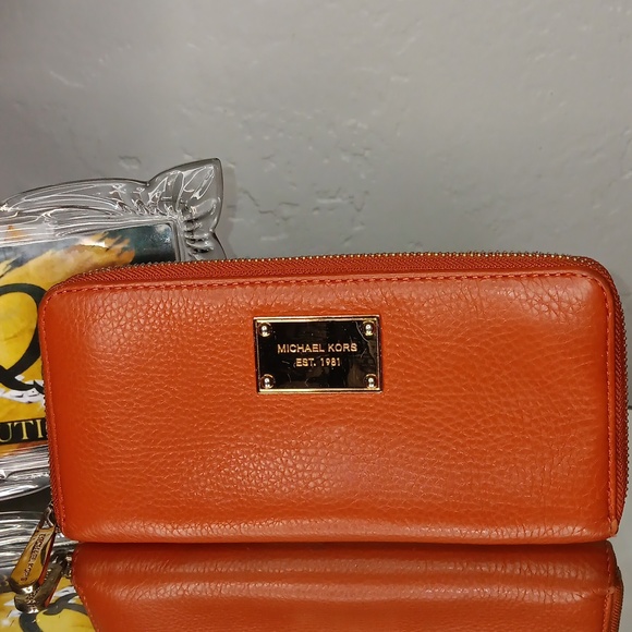 Michael Kors Handbags - Michael Kors Orange Wallet